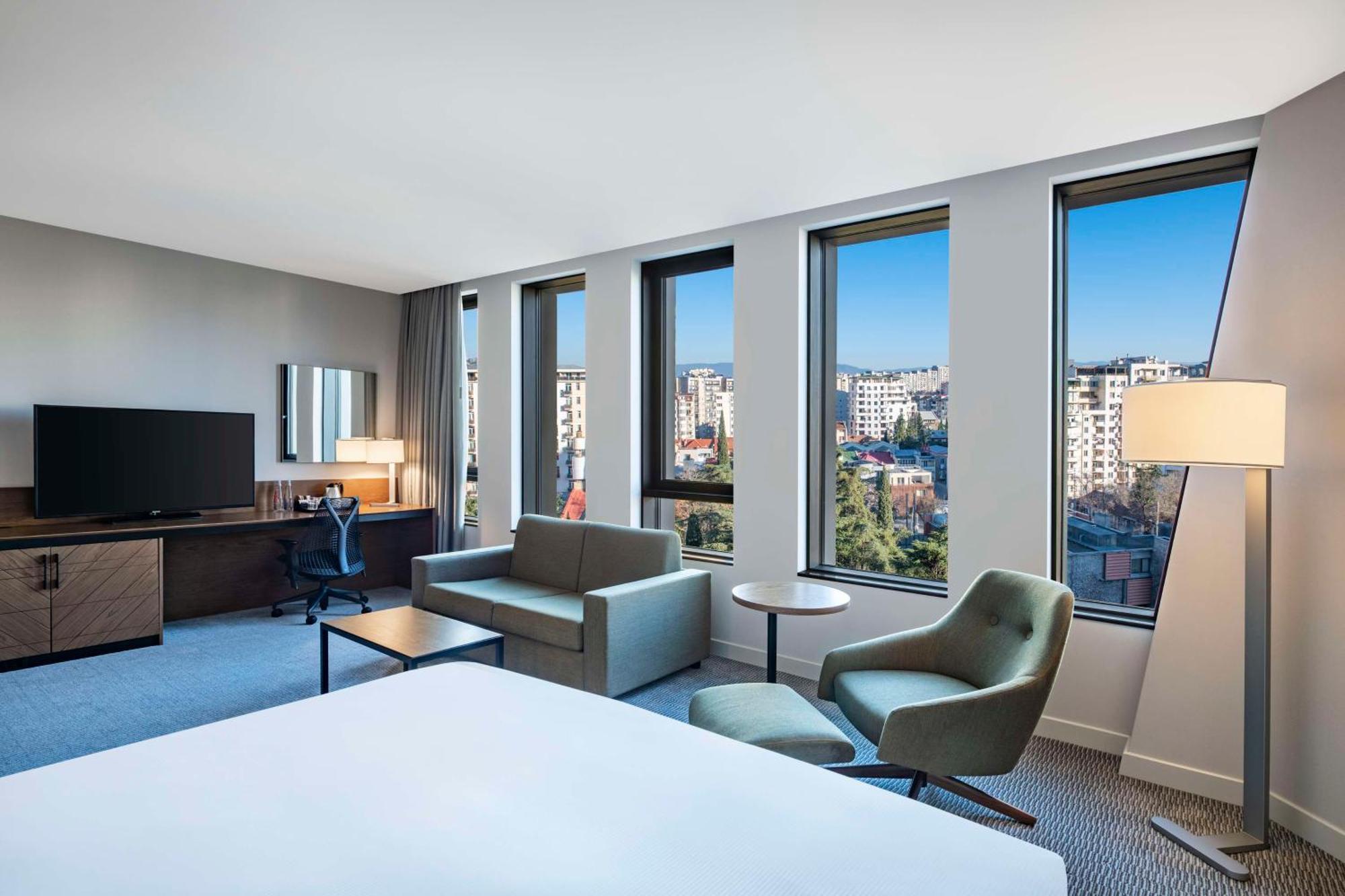 Hilton Garden Inn Tbilisi Chavchavadze Kültér fotó