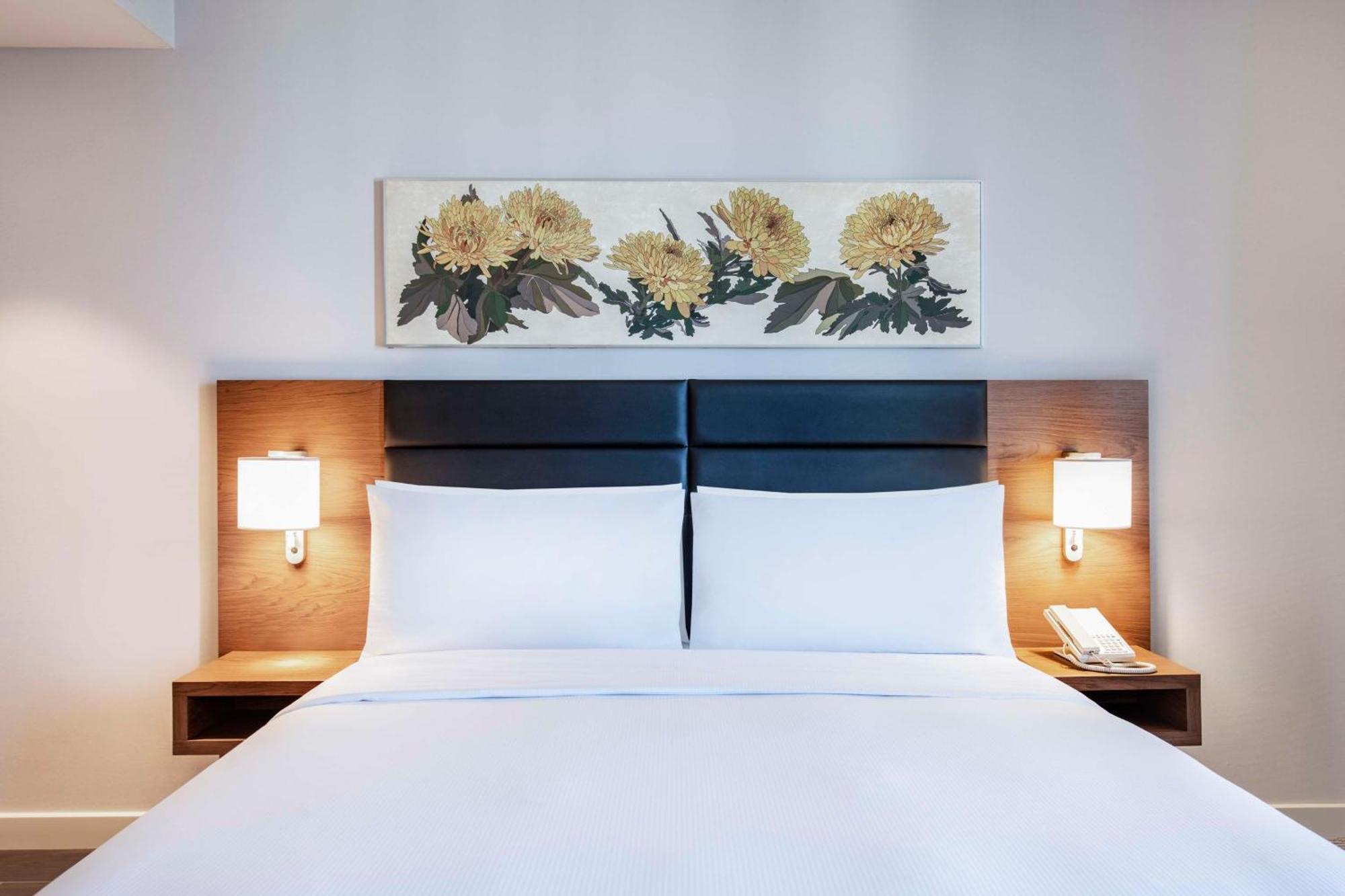 Hilton Garden Inn Tbilisi Chavchavadze Kültér fotó