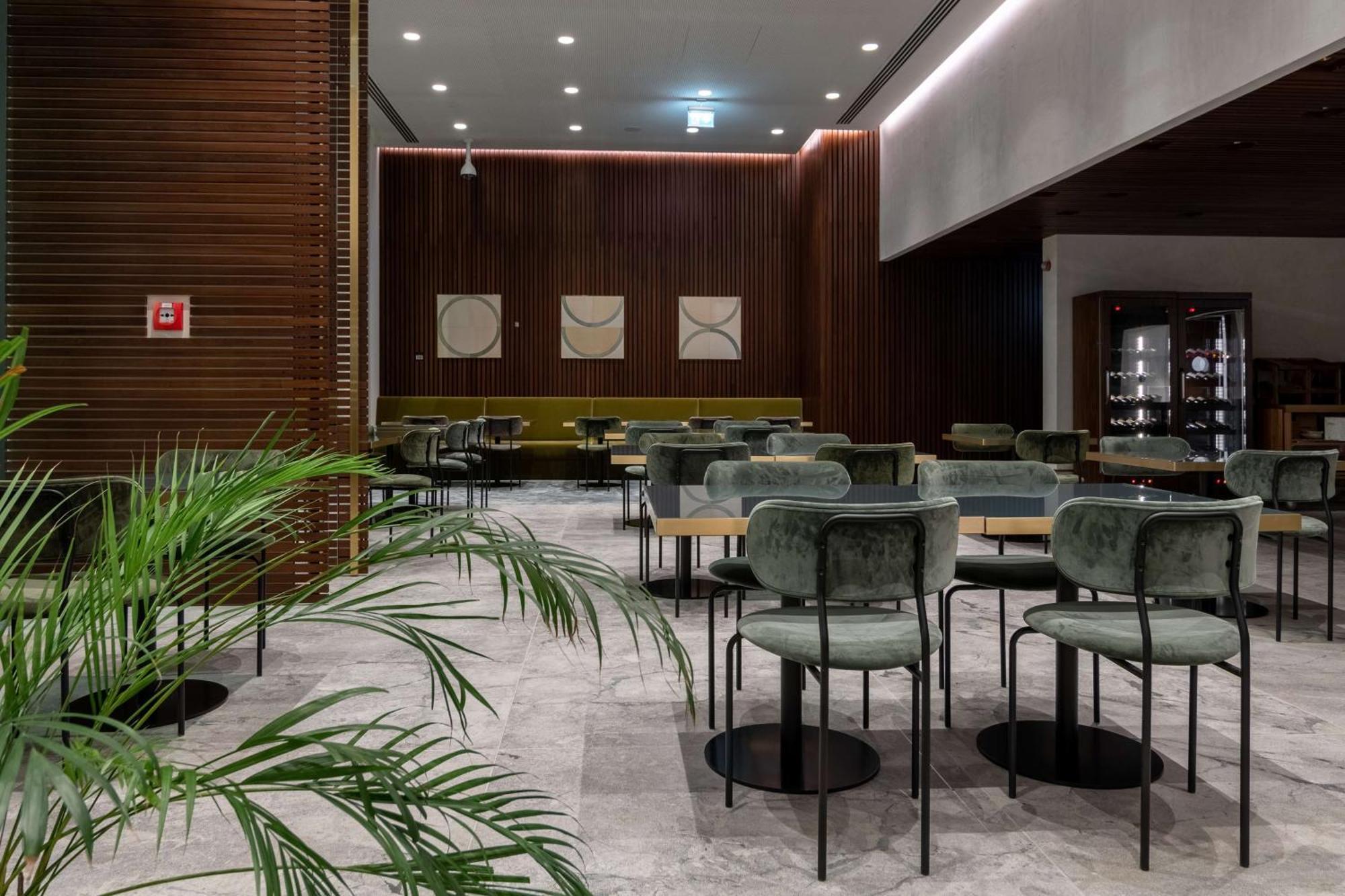 Hilton Garden Inn Tbilisi Chavchavadze Kültér fotó